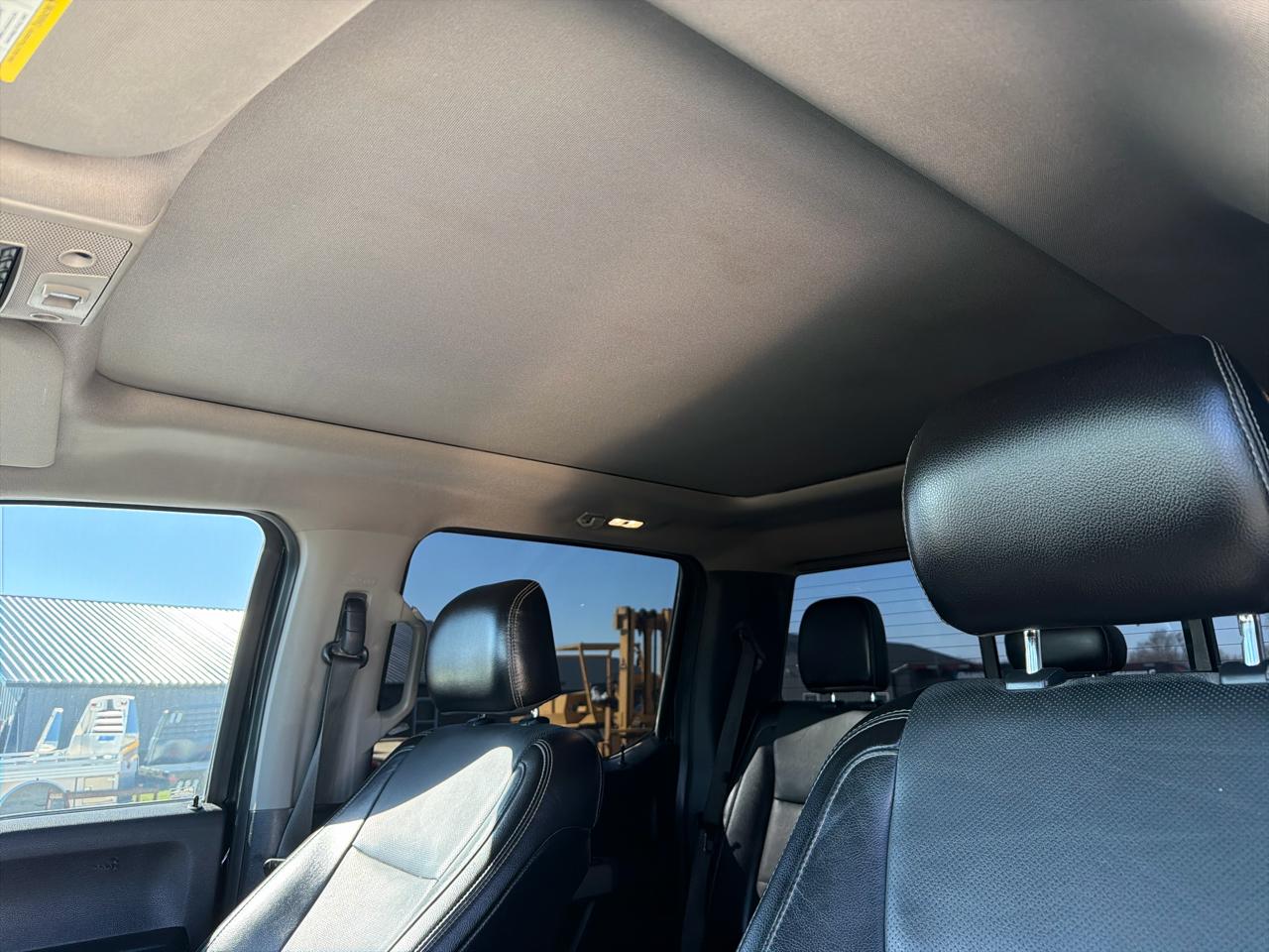 Ford F-350 SD Lariat Crew Cab 4WD DRW 2017