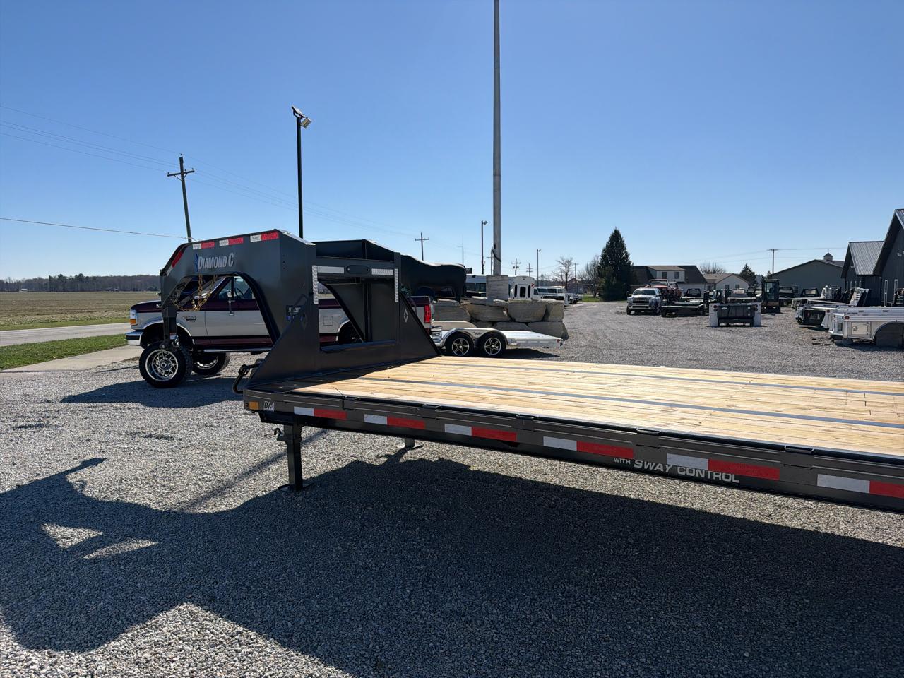 Diamond C Trailer Unknown  2026