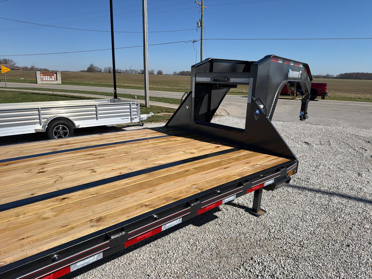 Diamond C Trailer Unknown  2026