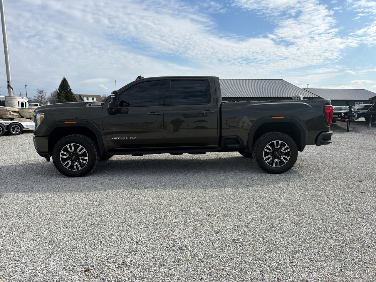 GMC Sierra 2500HD 4WD Crew Cab 159" AT4 2022