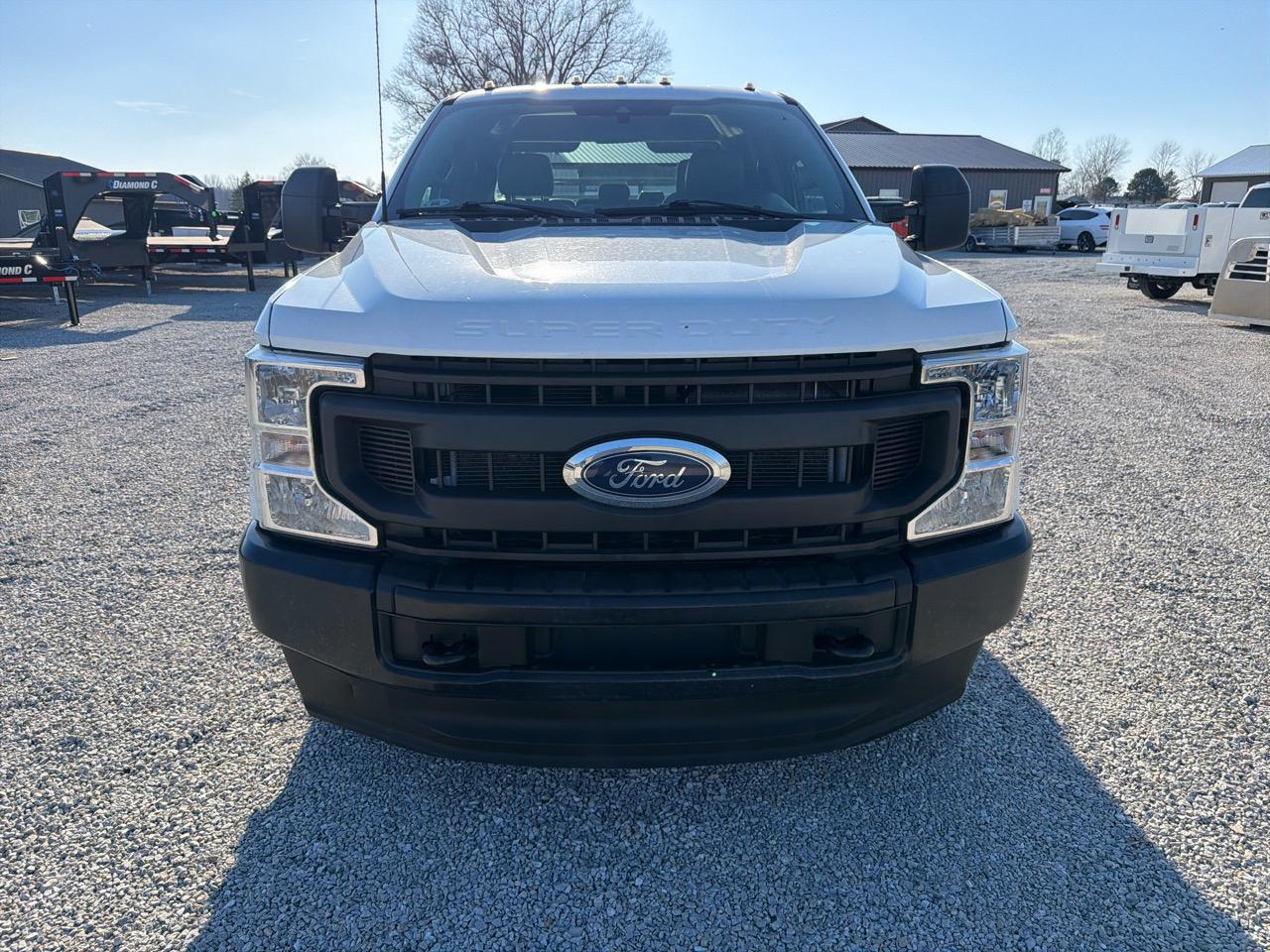 Ford Super Duty F-350 DRW Crew Cab 176" WB 60" CA XL 2021