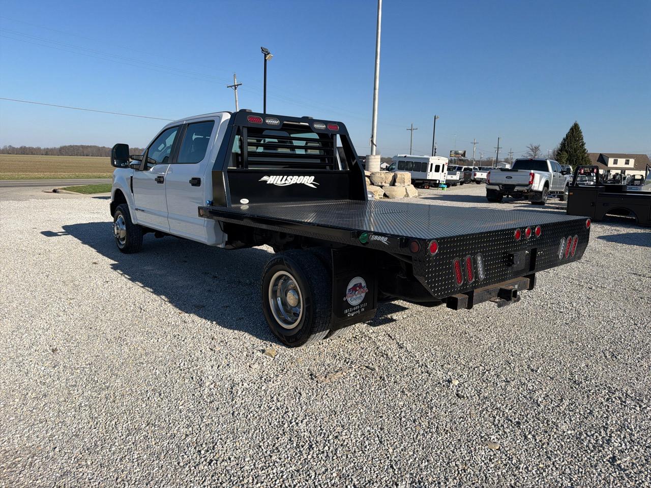 Ford Super Duty F-350 DRW Crew Cab 176" WB 60" CA XL 2021