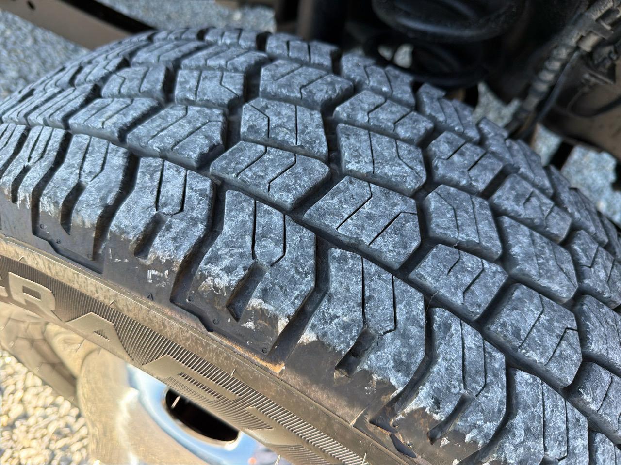 Ford Super Duty F-350 DRW Crew Cab 176" WB 60" CA XL 2021