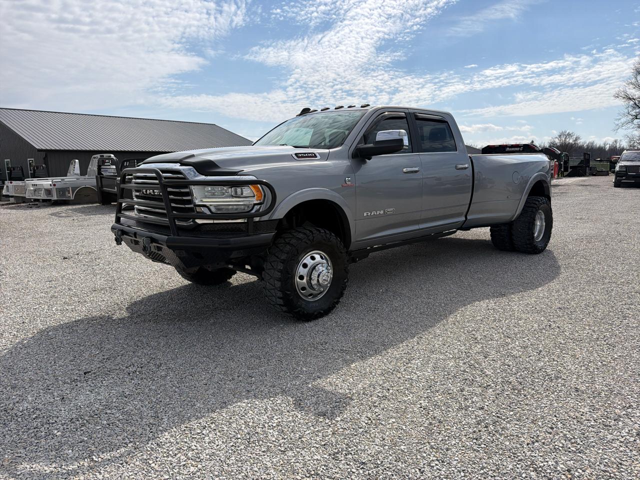 RAM 3500 Longhorn 4x4 Crew Cab 8' Box 2022