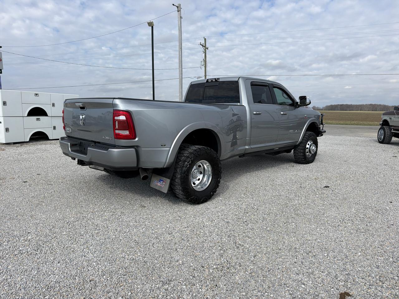 RAM 3500 Longhorn 4x4 Crew Cab 8' Box 2022
