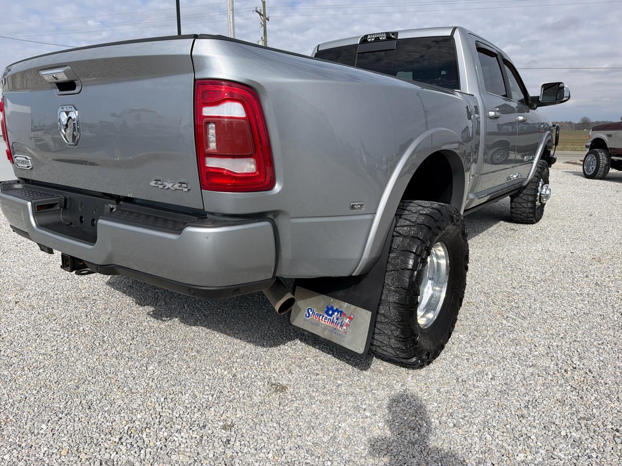 RAM 3500 Longhorn 4x4 Crew Cab 8' Box 2022