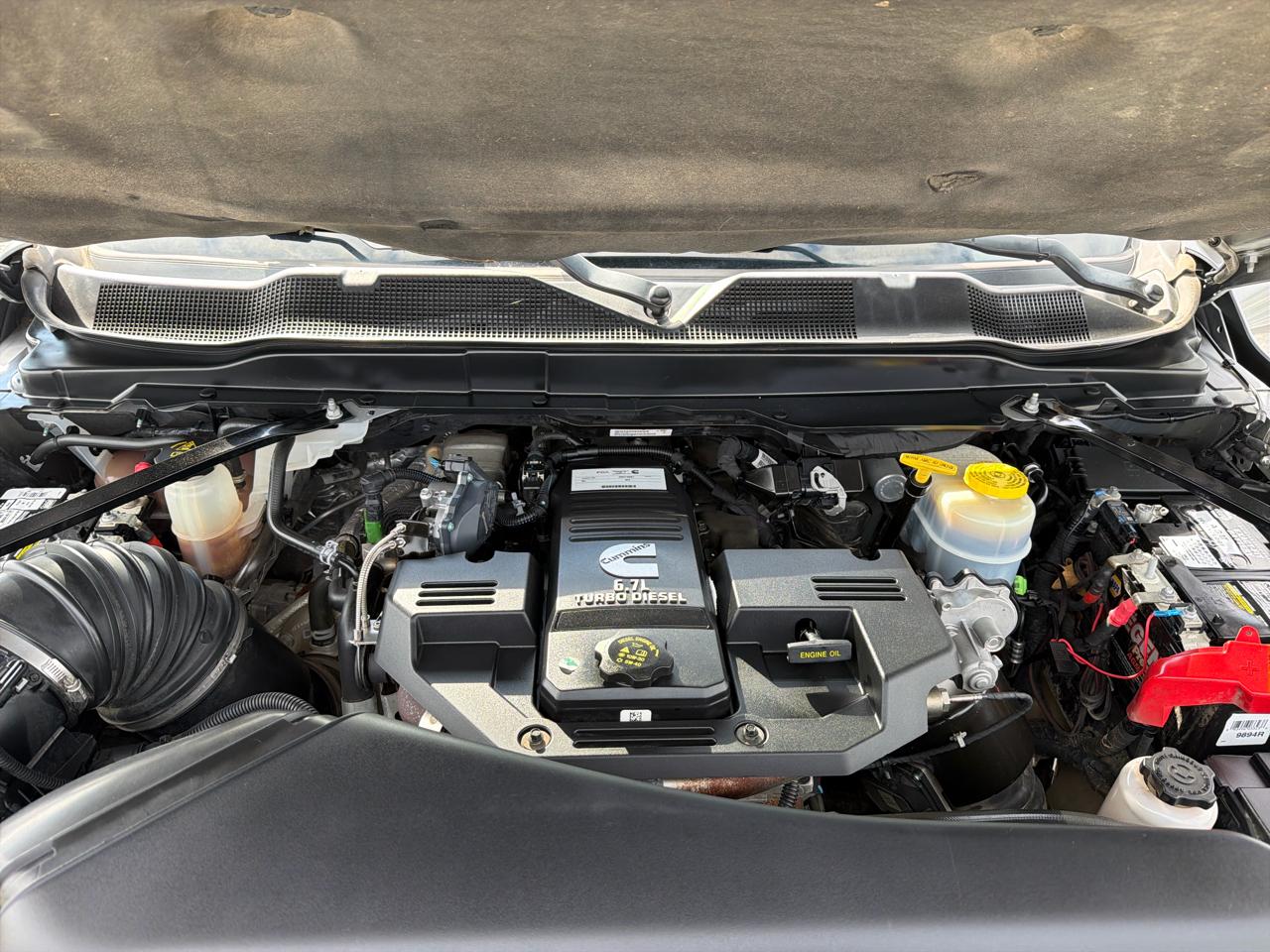 RAM 3500 Longhorn 4x4 Crew Cab 8' Box 2022