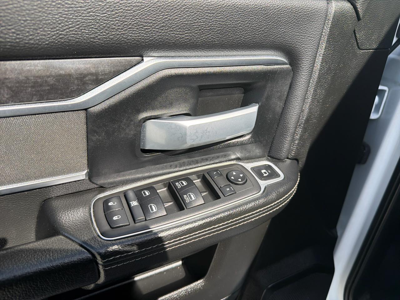 RAM 4500 Chassis Cab SLT 4x4 Crew Cab 60" CA 173.4" WB 2024