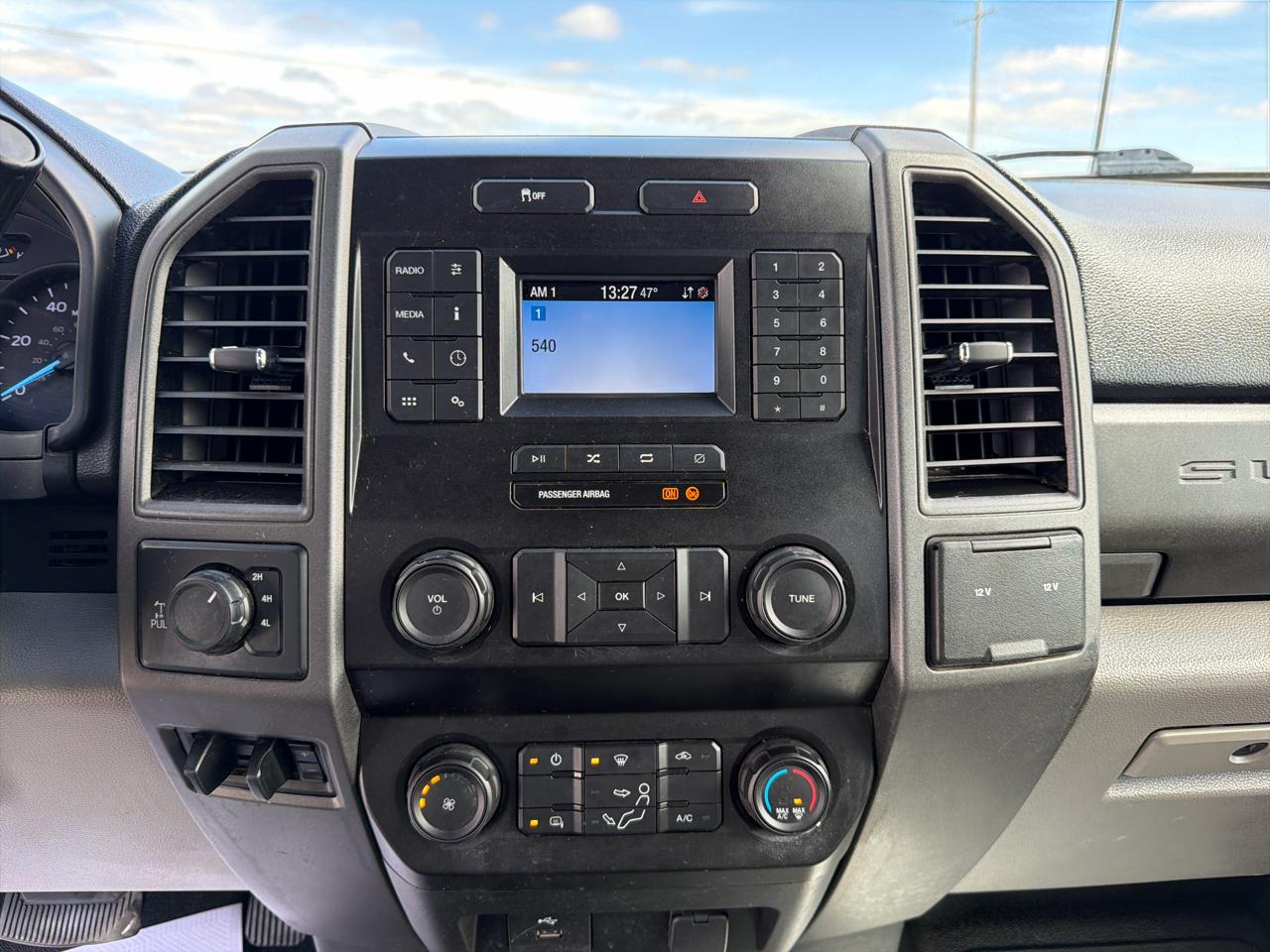 Ford Super Duty F-250 SRW Lariat 4WD SuperCab 8' Box 2020