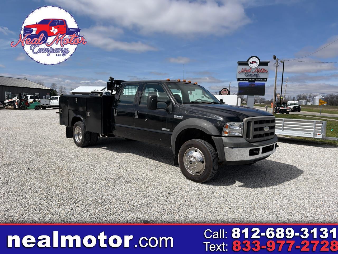 2005 Ford Super Duty F-450 DRW Crew Cab 176" WB 60" CA XL