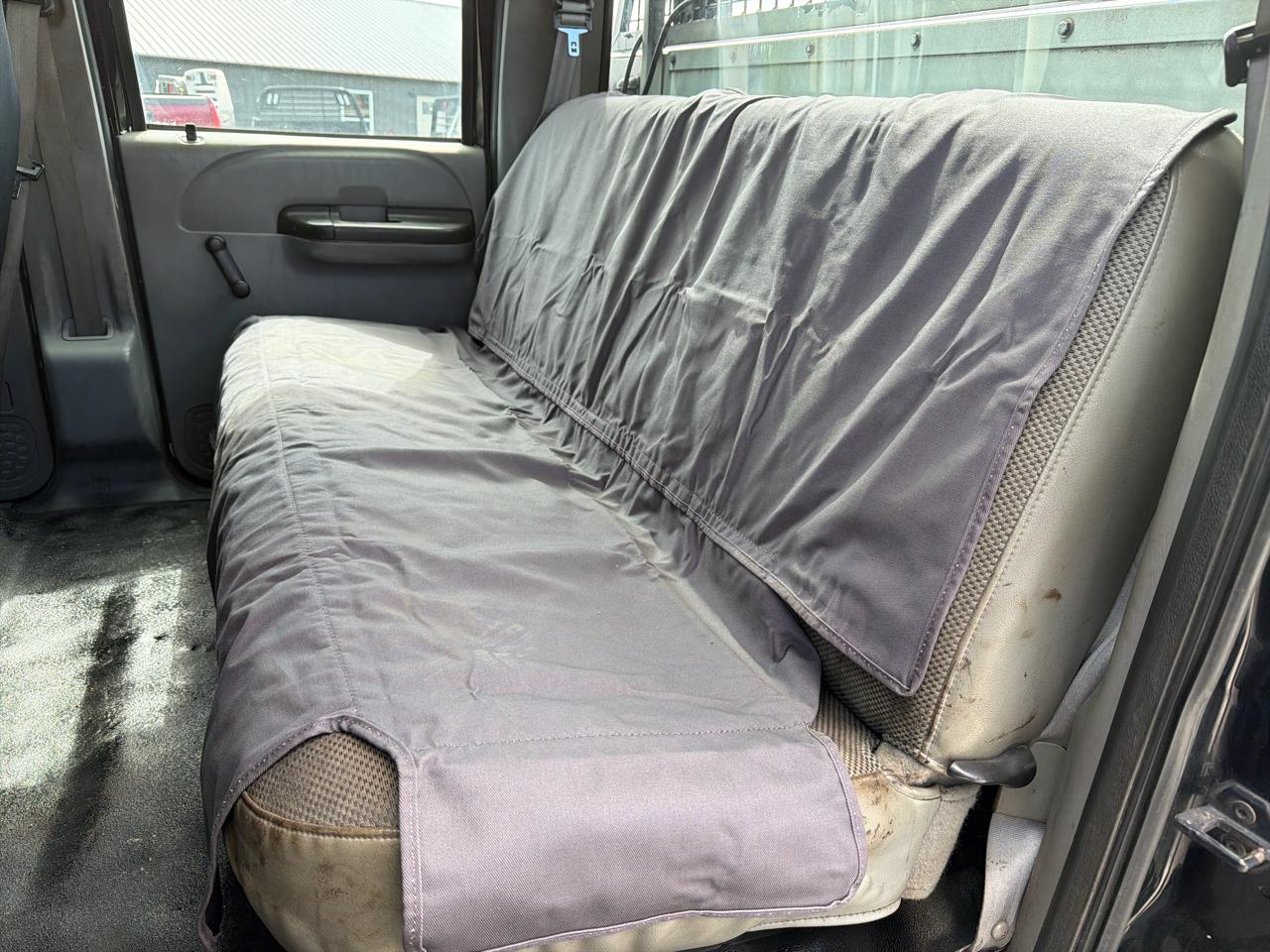 Ford Super Duty F-450 DRW Crew Cab 176" WB 60" CA XL 2005