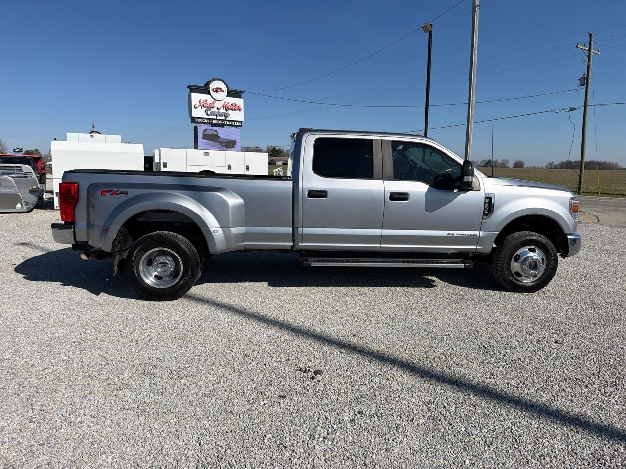 Ford Super Duty F-350 DRW XLT 4WD Crew Cab 8' Box 2022