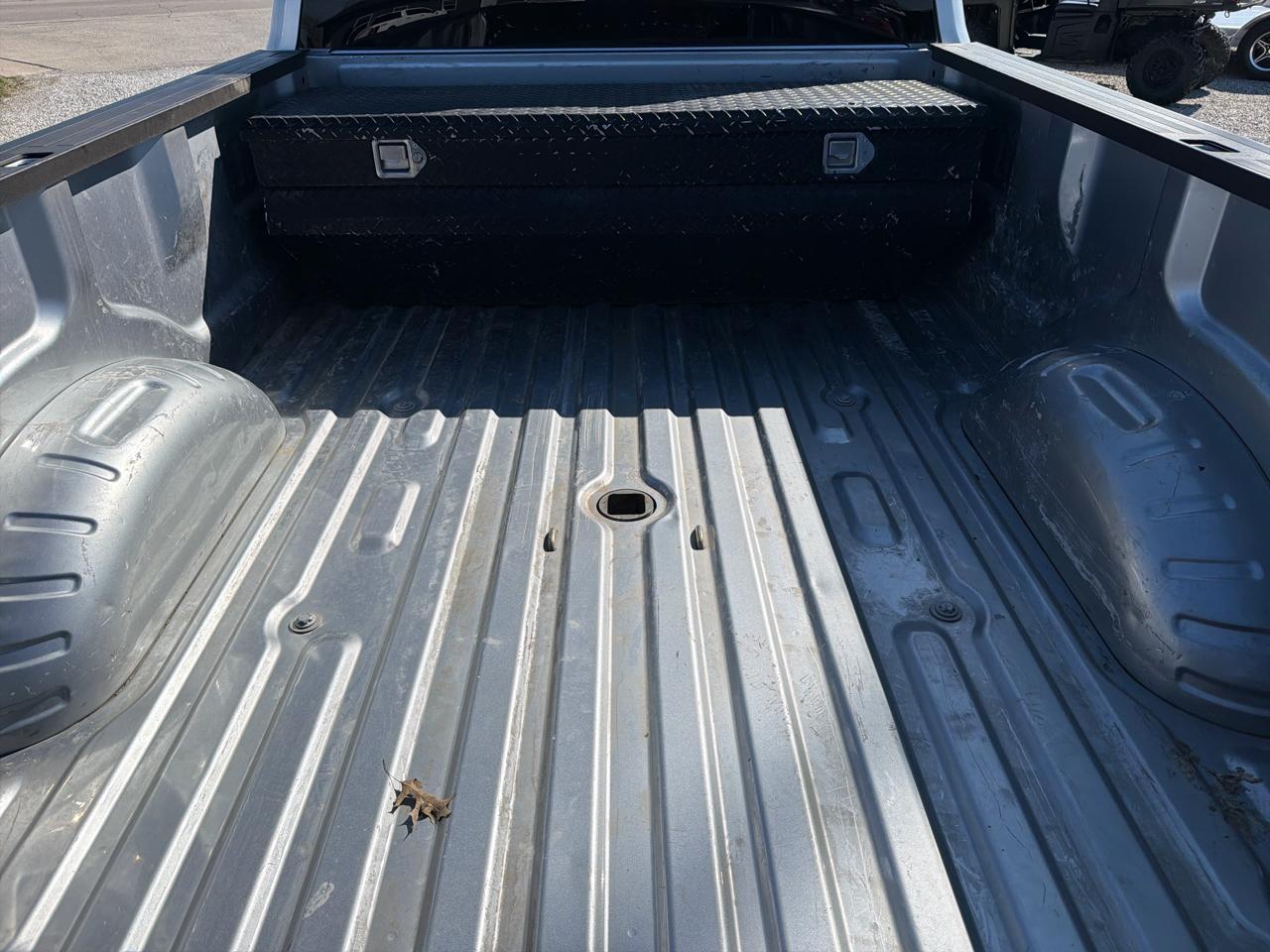 Ford Super Duty F-350 DRW XLT 4WD Crew Cab 8' Box 2022