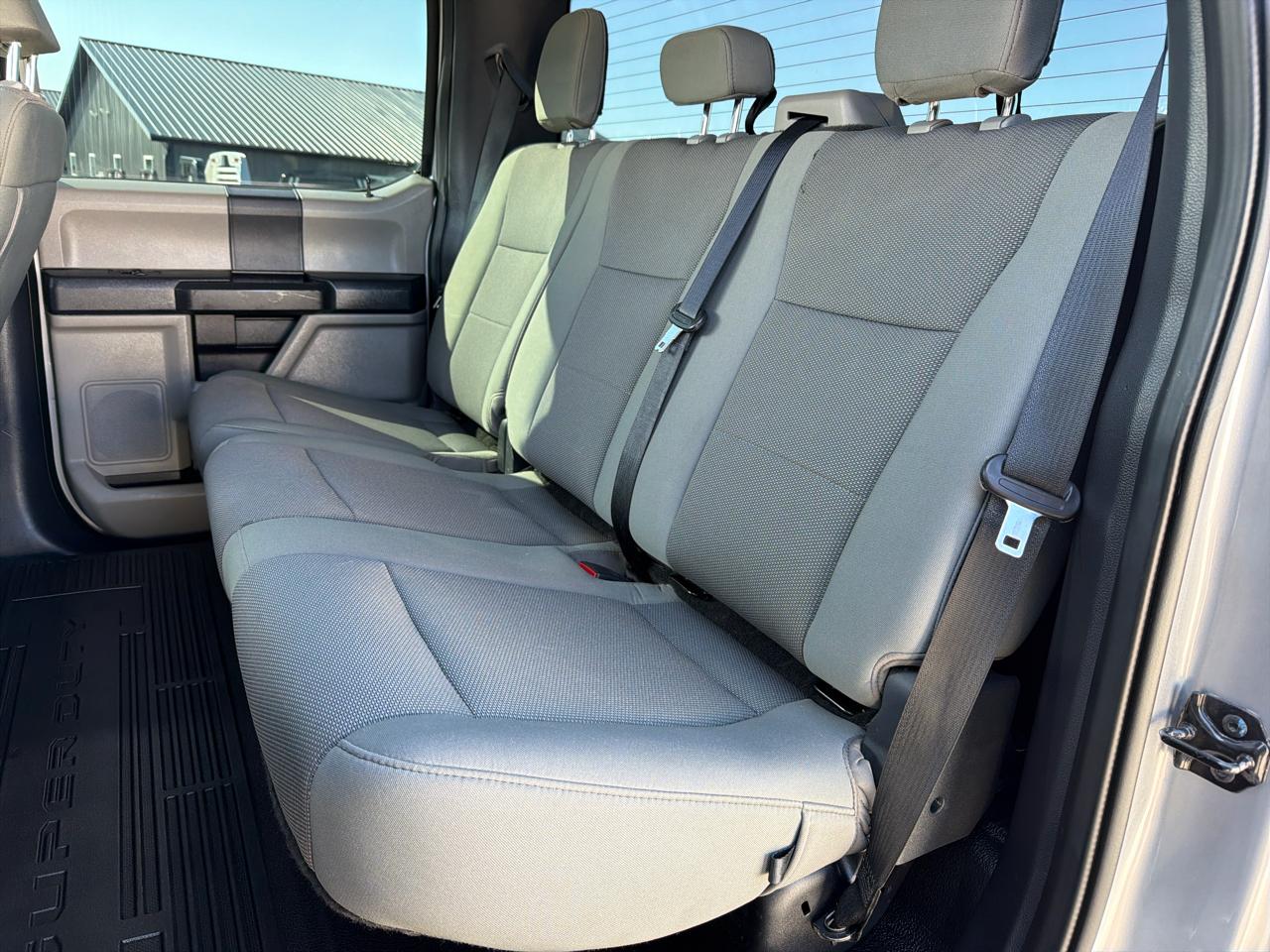 Ford Super Duty F-350 DRW XLT 4WD Crew Cab 8' Box 2022