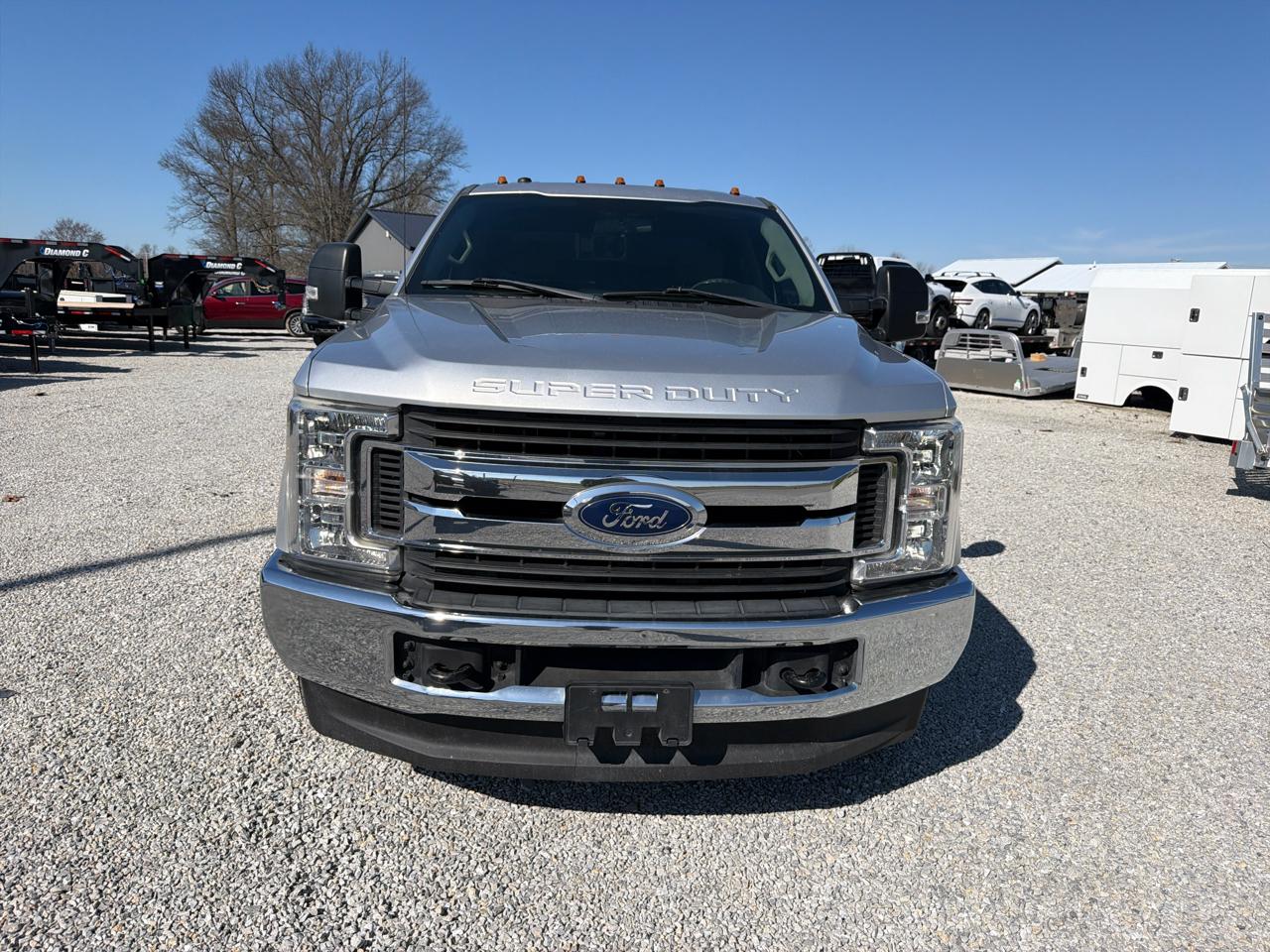 Ford Super Duty F-350 DRW XLT 4WD Crew Cab 8' Box 2019