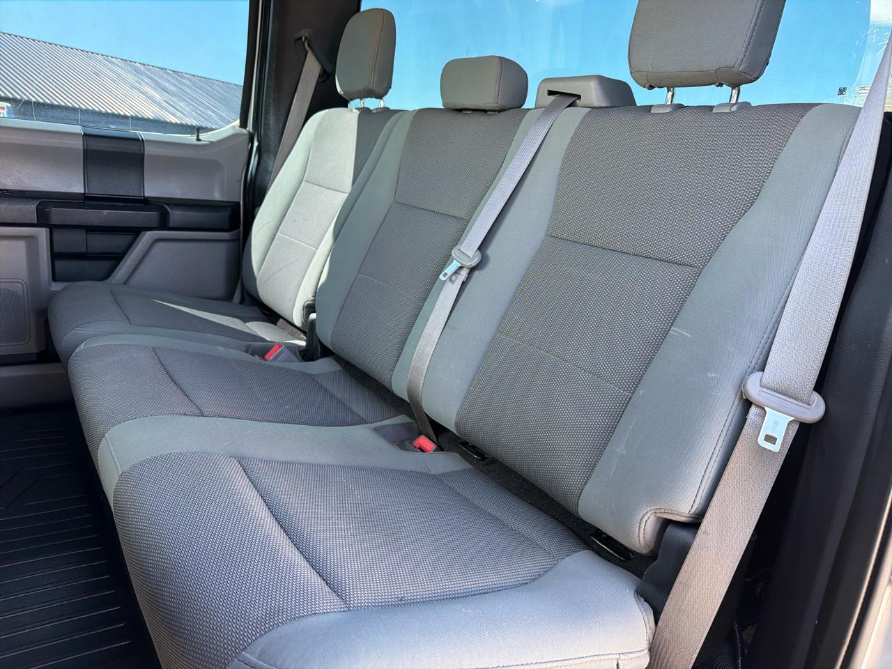 Ford Super Duty F-350 DRW XLT 4WD Crew Cab 8' Box 2019