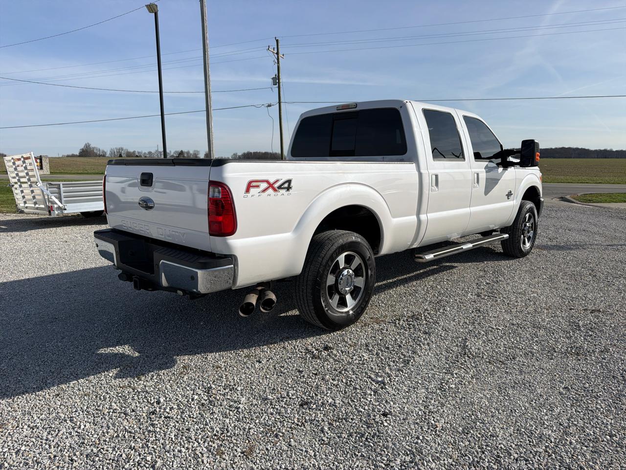 Ford Super Duty F-250 SRW 4WD Crew Cab 156" Lariat 2016