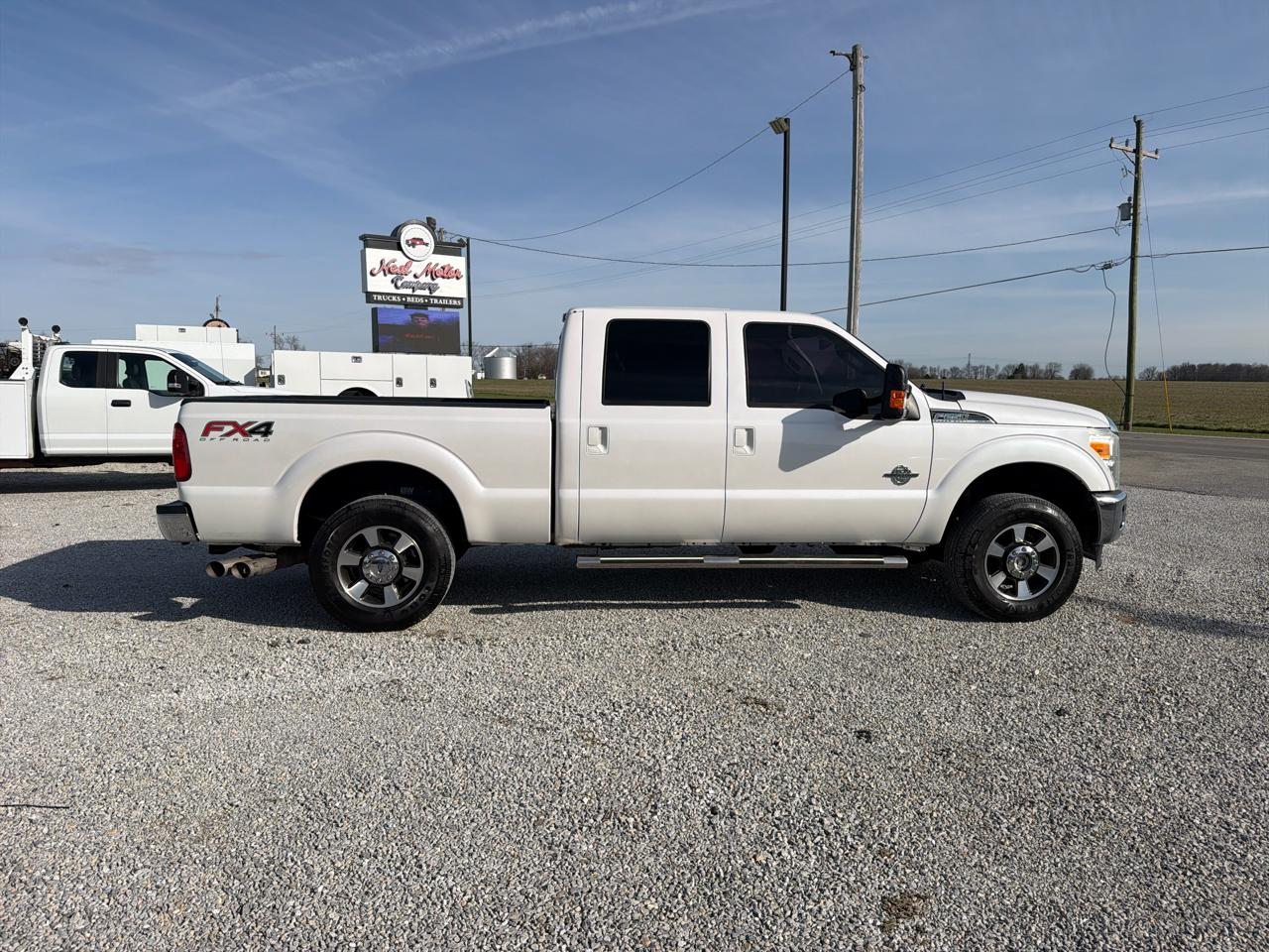 Ford Super Duty F-250 SRW 4WD Crew Cab 156" Lariat 2016