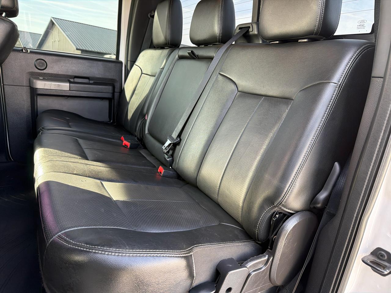 Ford Super Duty F-250 SRW 4WD Crew Cab 156" Lariat 2016