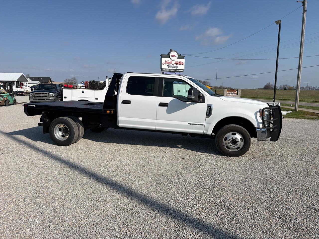 Ford Super Duty F-350 DRW 4WD Crew Cab 172" XLT 2022