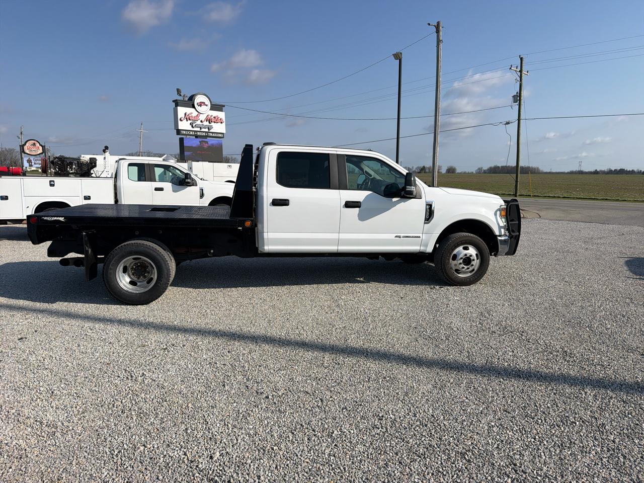 Ford Super Duty F-350 DRW 4WD Crew Cab 172" XLT 2022