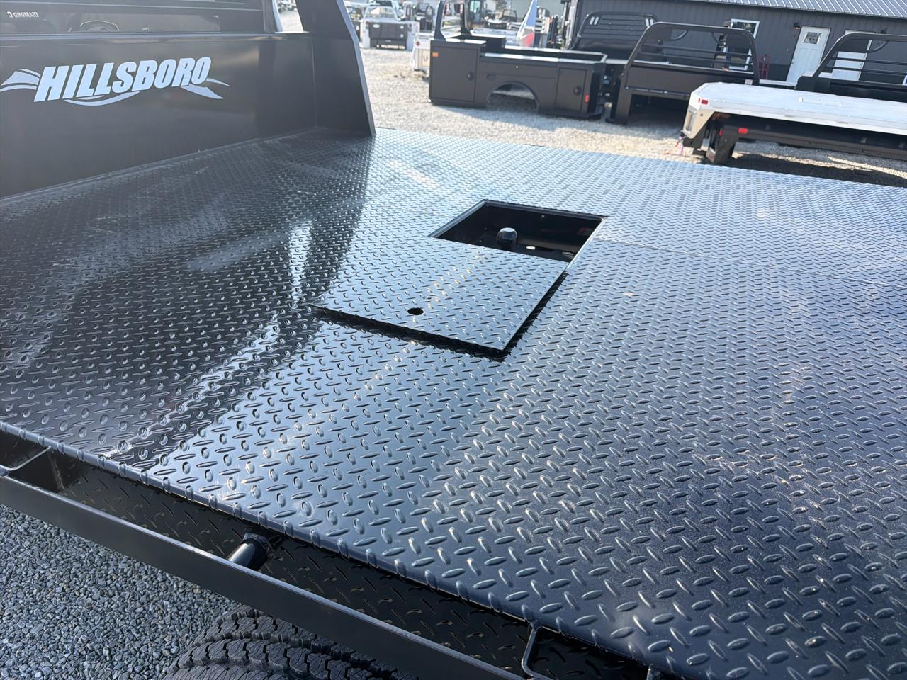 Ford Super Duty F-350 DRW 4WD Crew Cab 172" XLT 2022