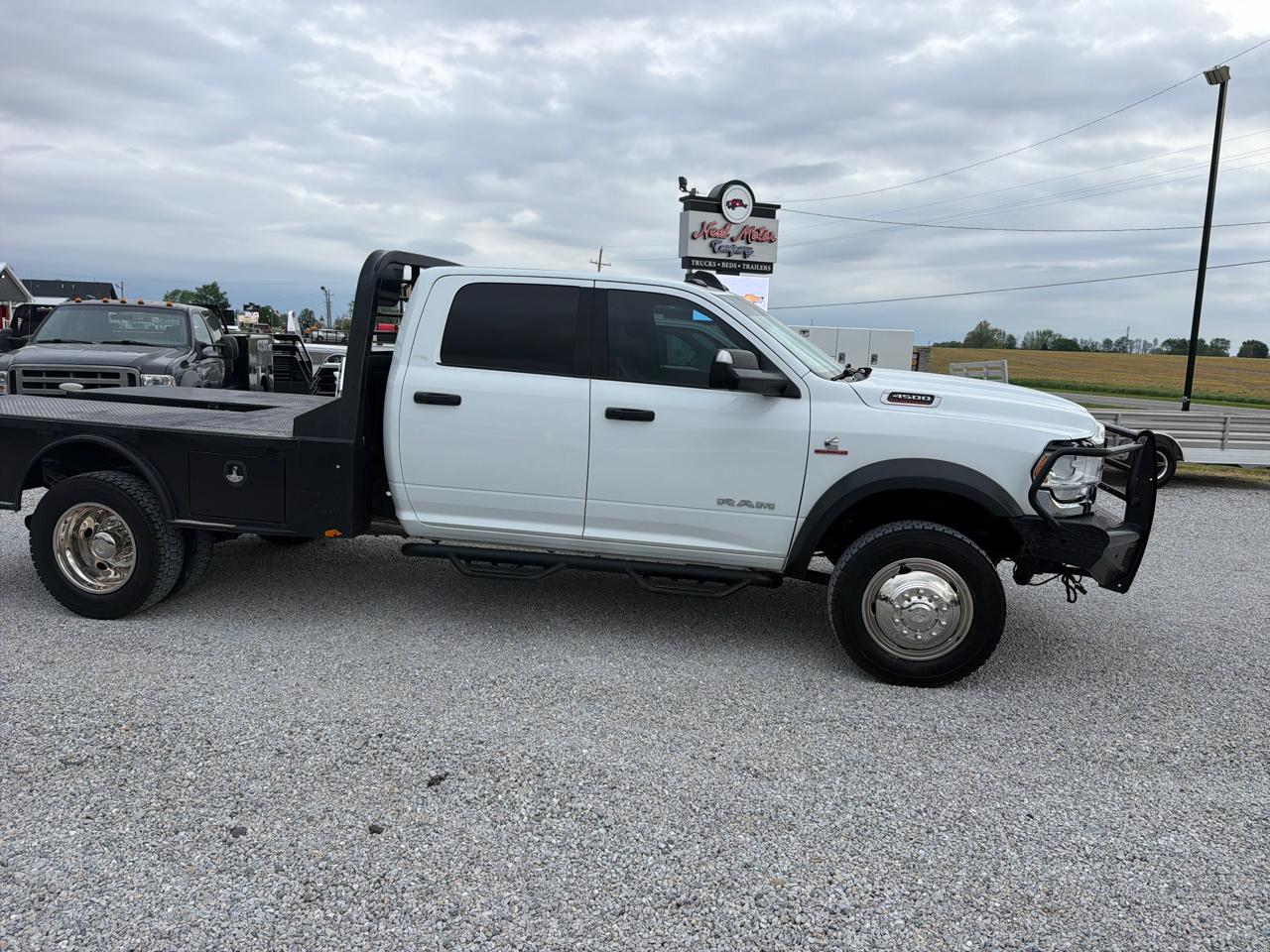 RAM 4500 Chassis Cab SLT 4x4 Crew Cab 60" CA 173.4" WB 2022