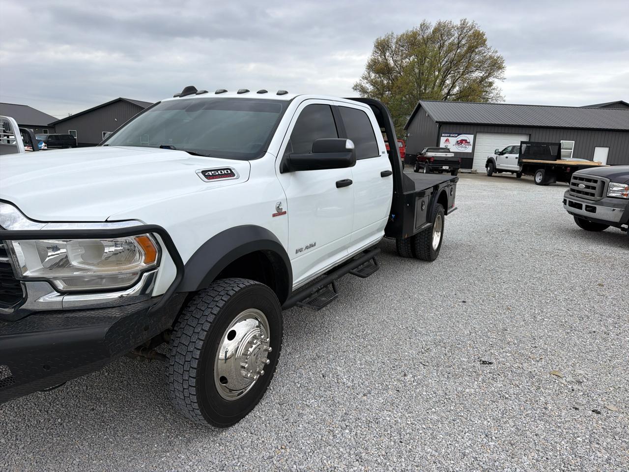 RAM 4500 Chassis Cab SLT 4x4 Crew Cab 60" CA 173.4" WB 2022