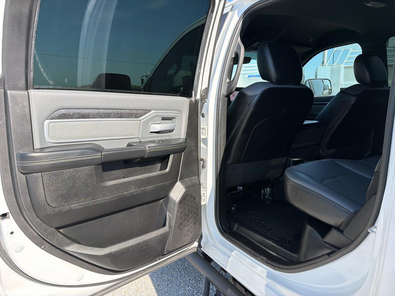 RAM 4500 Chassis Cab SLT 4x4 Crew Cab 60" CA 173.4" WB 2022