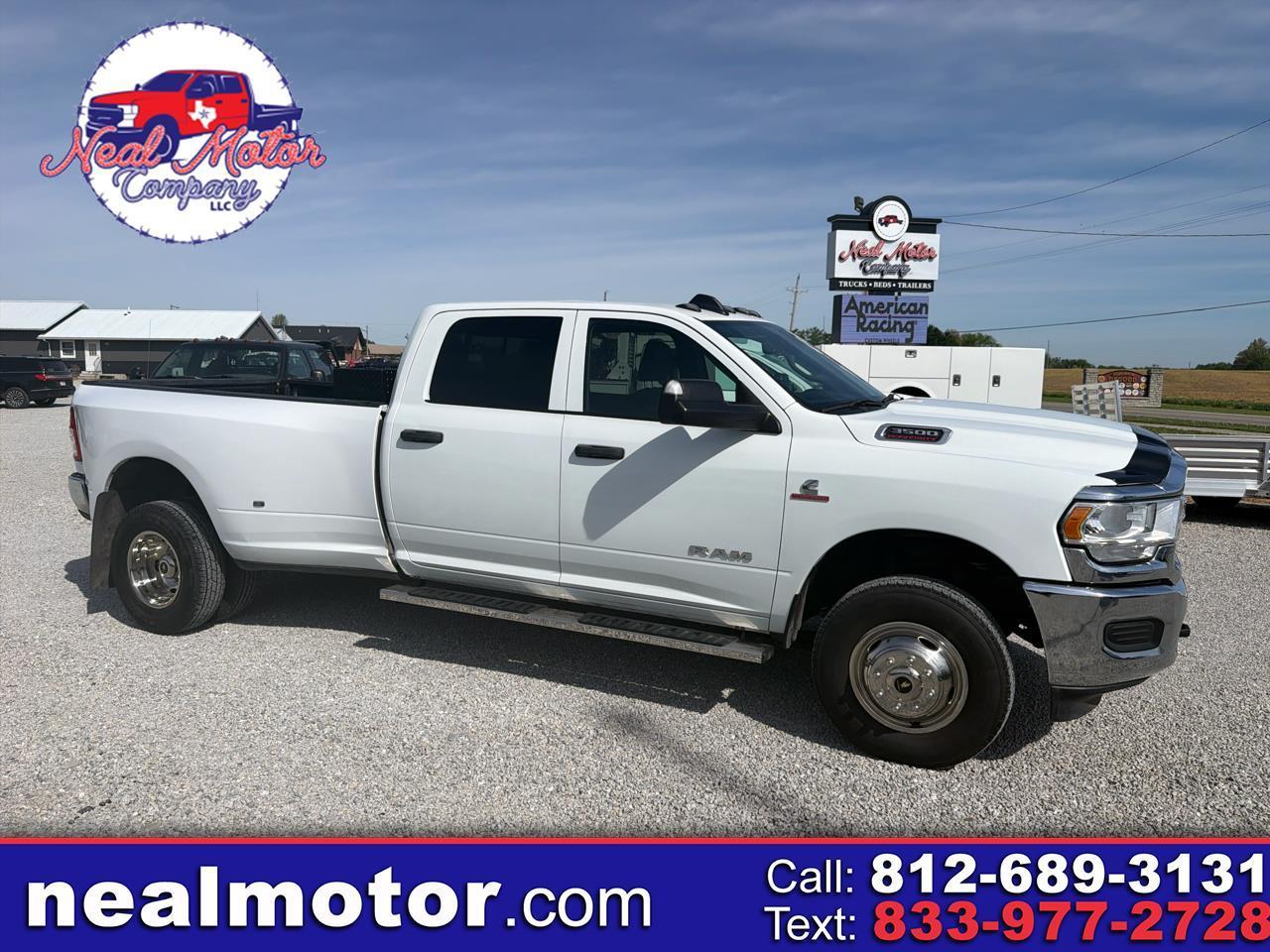 RAM 3500 Tradesman 4x4 Crew Cab 8' Box 2022