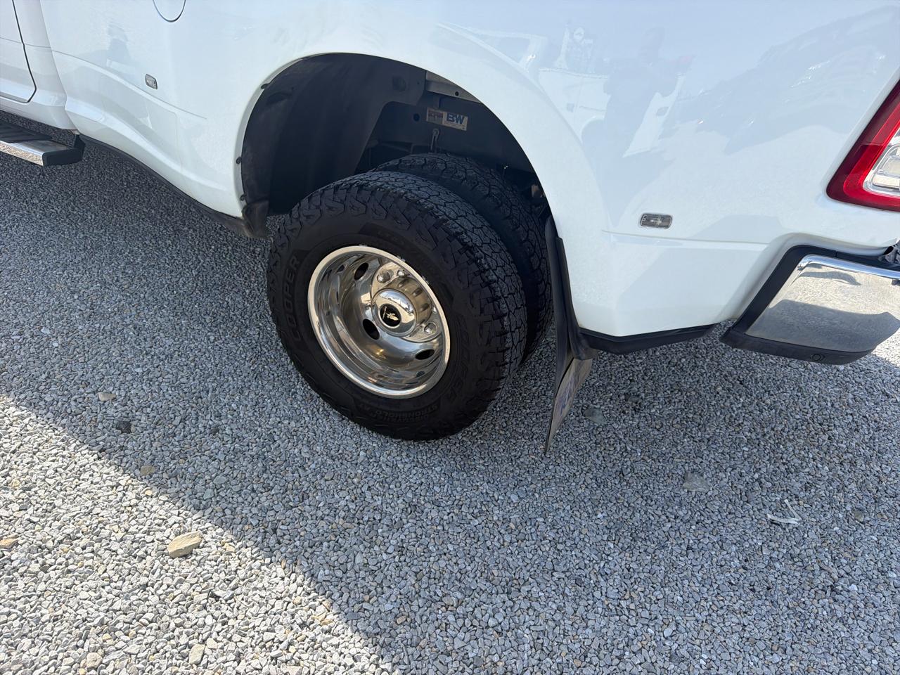 RAM 3500 Tradesman 4x4 Crew Cab 8' Box 2022