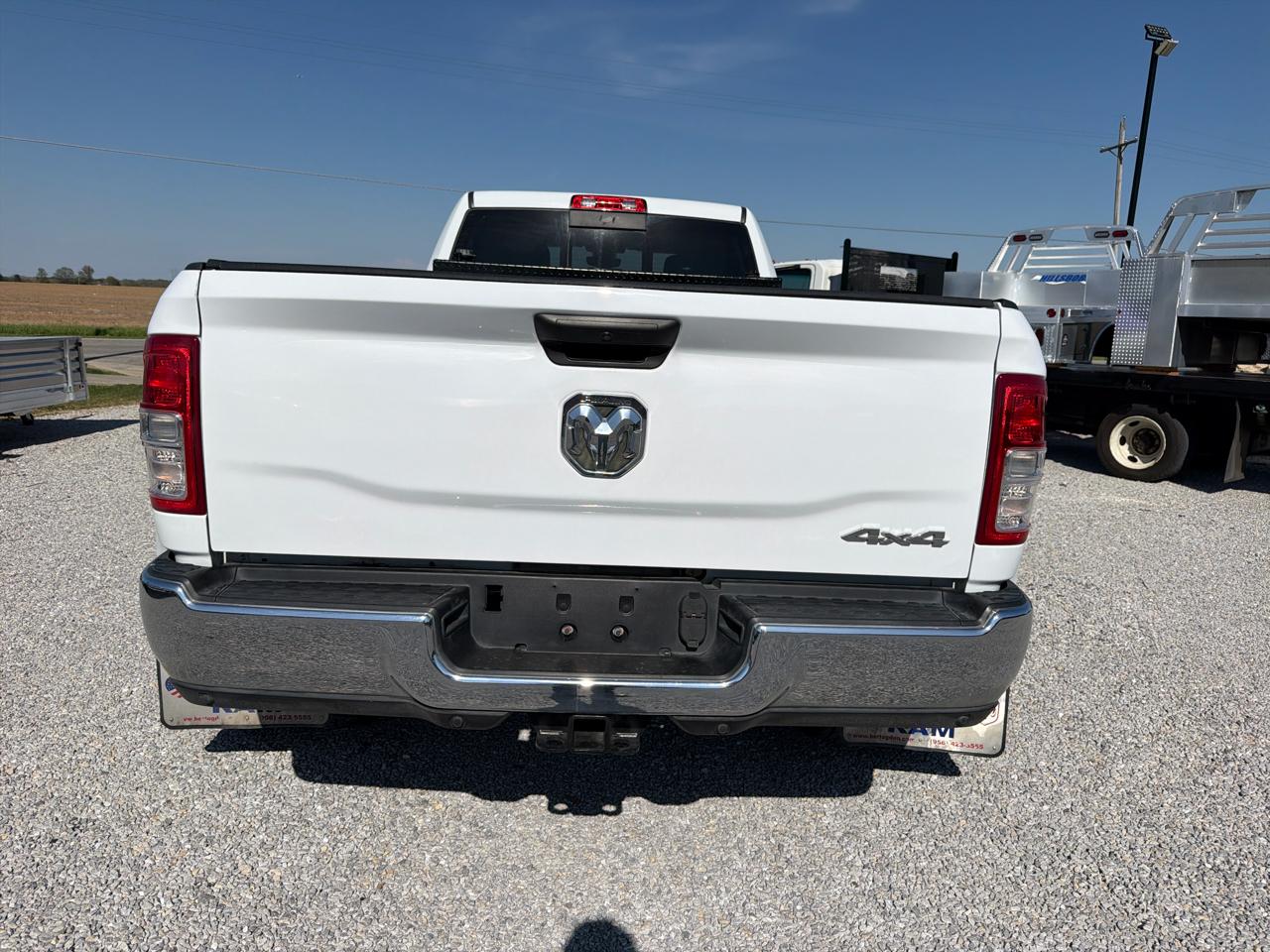 RAM 3500 Tradesman 4x4 Crew Cab 8' Box 2022