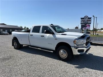 2022 RAM 3500 Tradesman 4x4 Crew Cab 8' Box