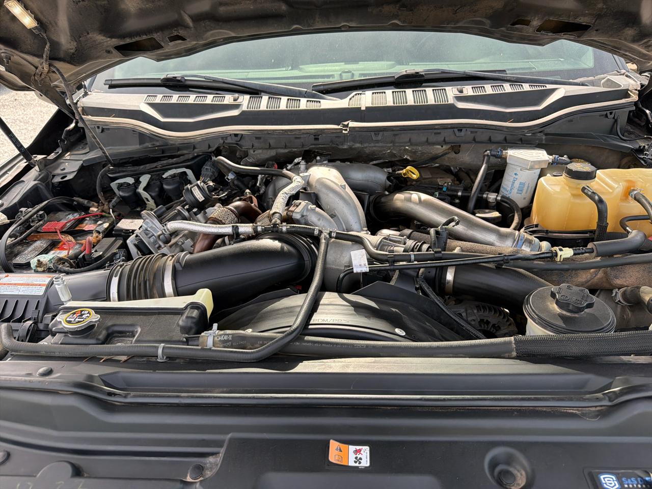 Ford Super Duty F-350 DRW Lariat 4WD Crew Cab 8' Box 2020