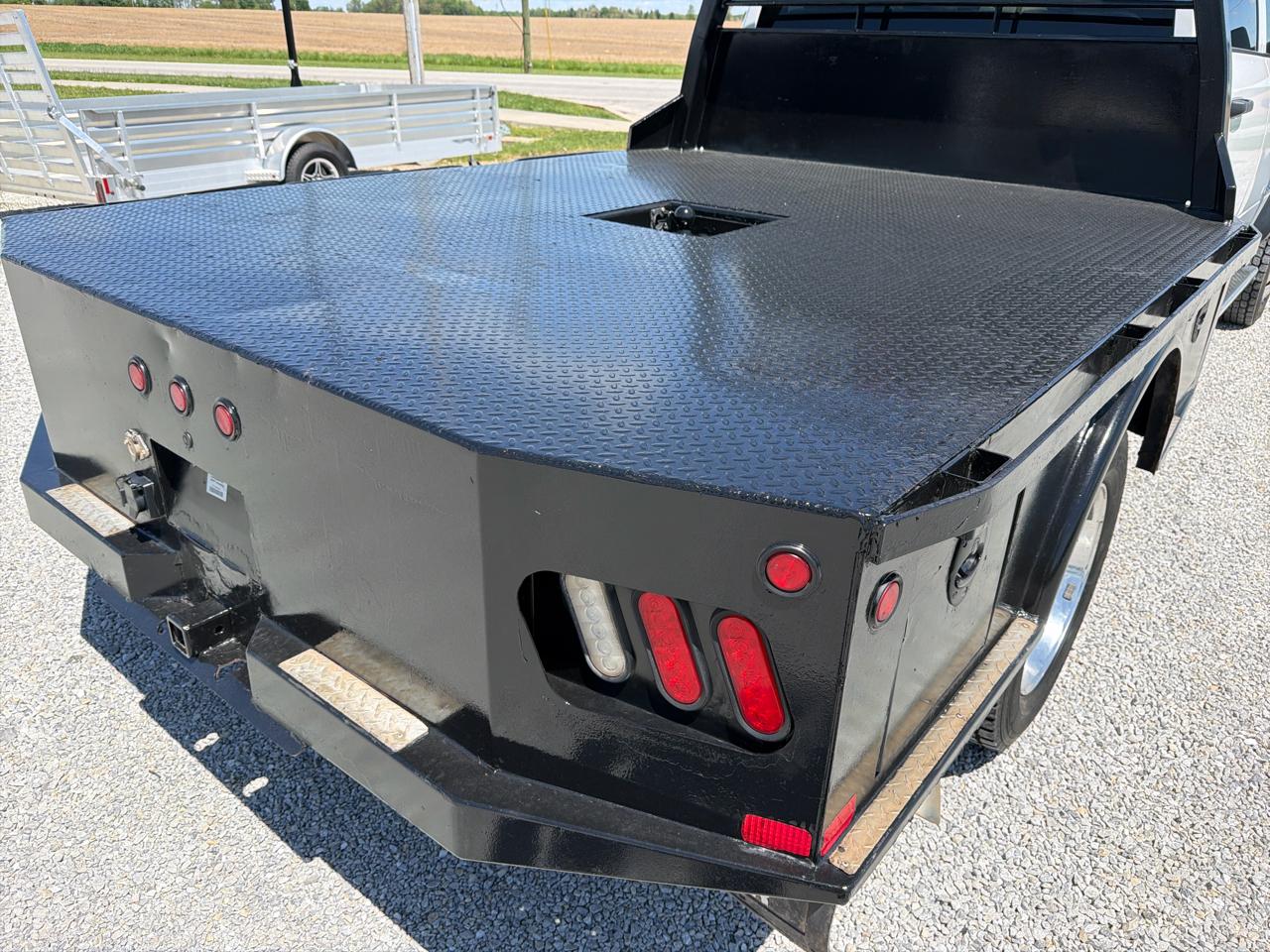 RAM 5500 Chassis Cab Tradesman 4x4 Crew Cab 60" CA 173.4" WB 2022