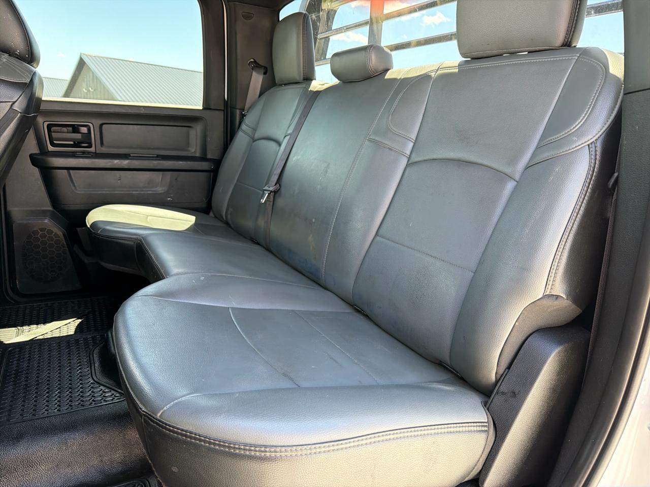 RAM 5500 Chassis Cab Tradesman 4x4 Crew Cab 60" CA 173.4" WB 2022