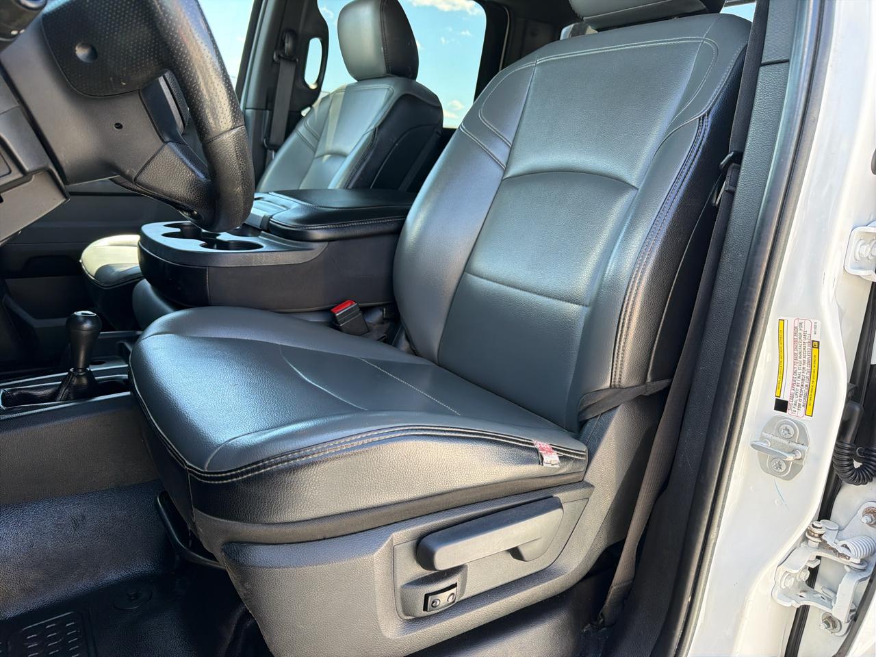 RAM 5500 Chassis Cab Tradesman 4x4 Crew Cab 60" CA 173.4" WB 2022