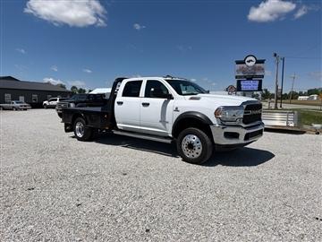 2022 RAM 5500 Chassis Cab Tradesman 4x4 Crew Cab 60" CA 173.4" WB