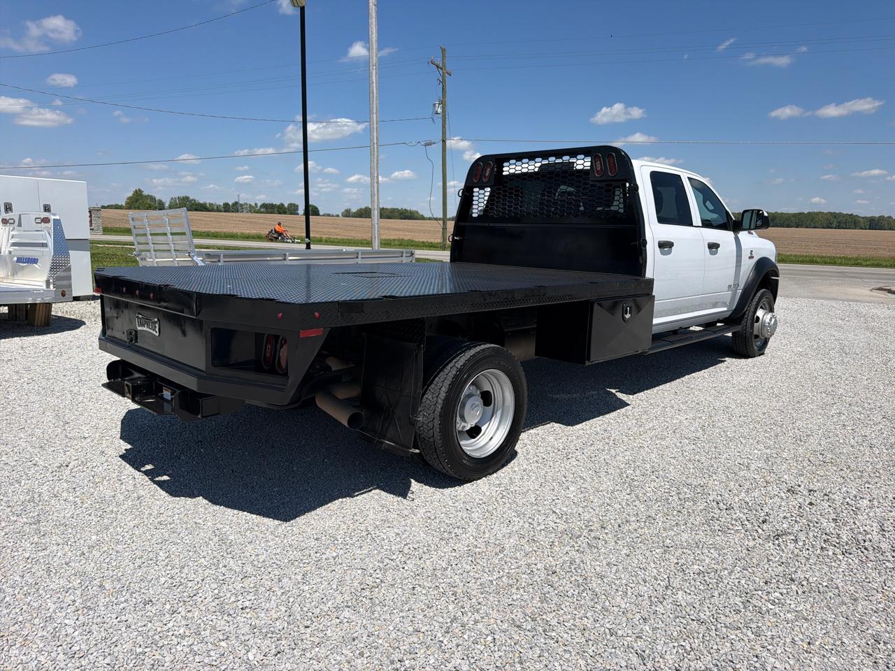 RAM 5500 Chassis Cab Tradesman 4x4 Crew Cab 84" CA 197.4" WB 2022