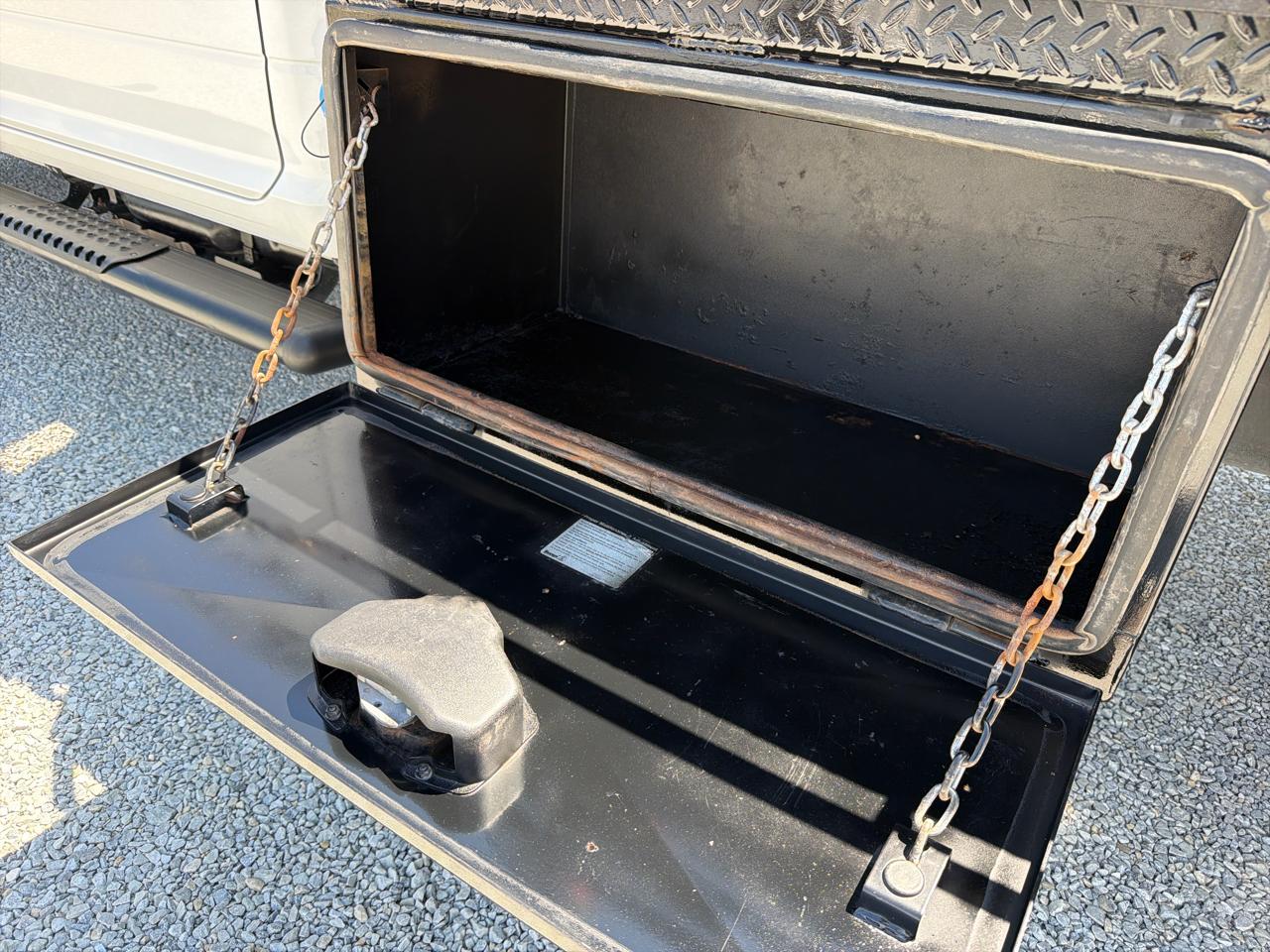 RAM 5500 Chassis Cab Tradesman 4x4 Crew Cab 84" CA 197.4" WB 2022