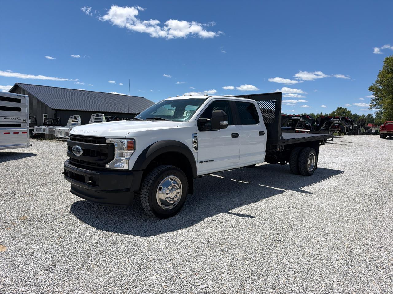 Ford Super Duty F-550 DRW Crew Cab 200" WB 84" CA XL 2020