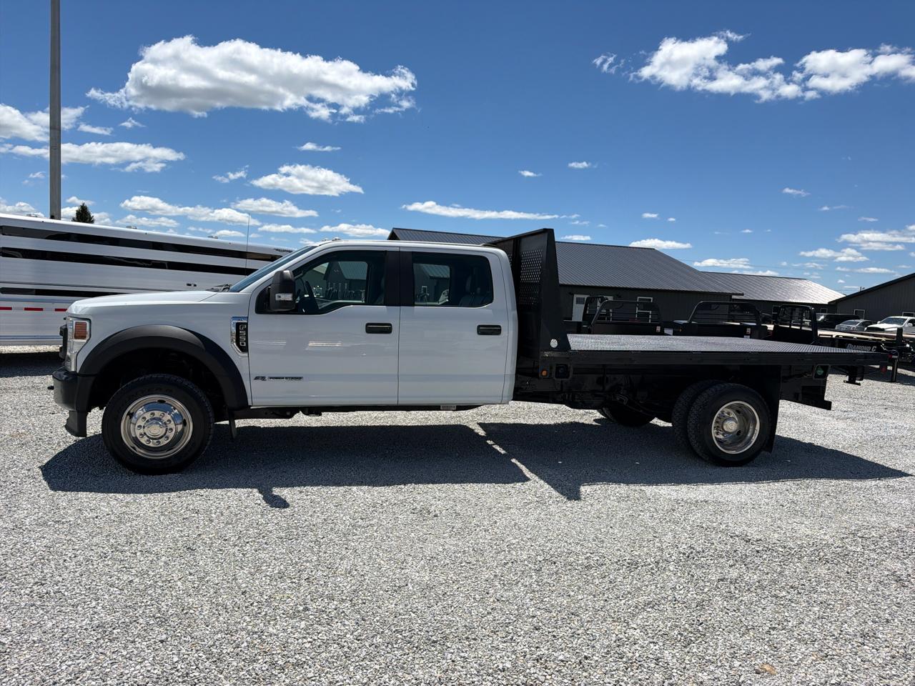 Ford Super Duty F-550 DRW Crew Cab 200" WB 84" CA XL 2020