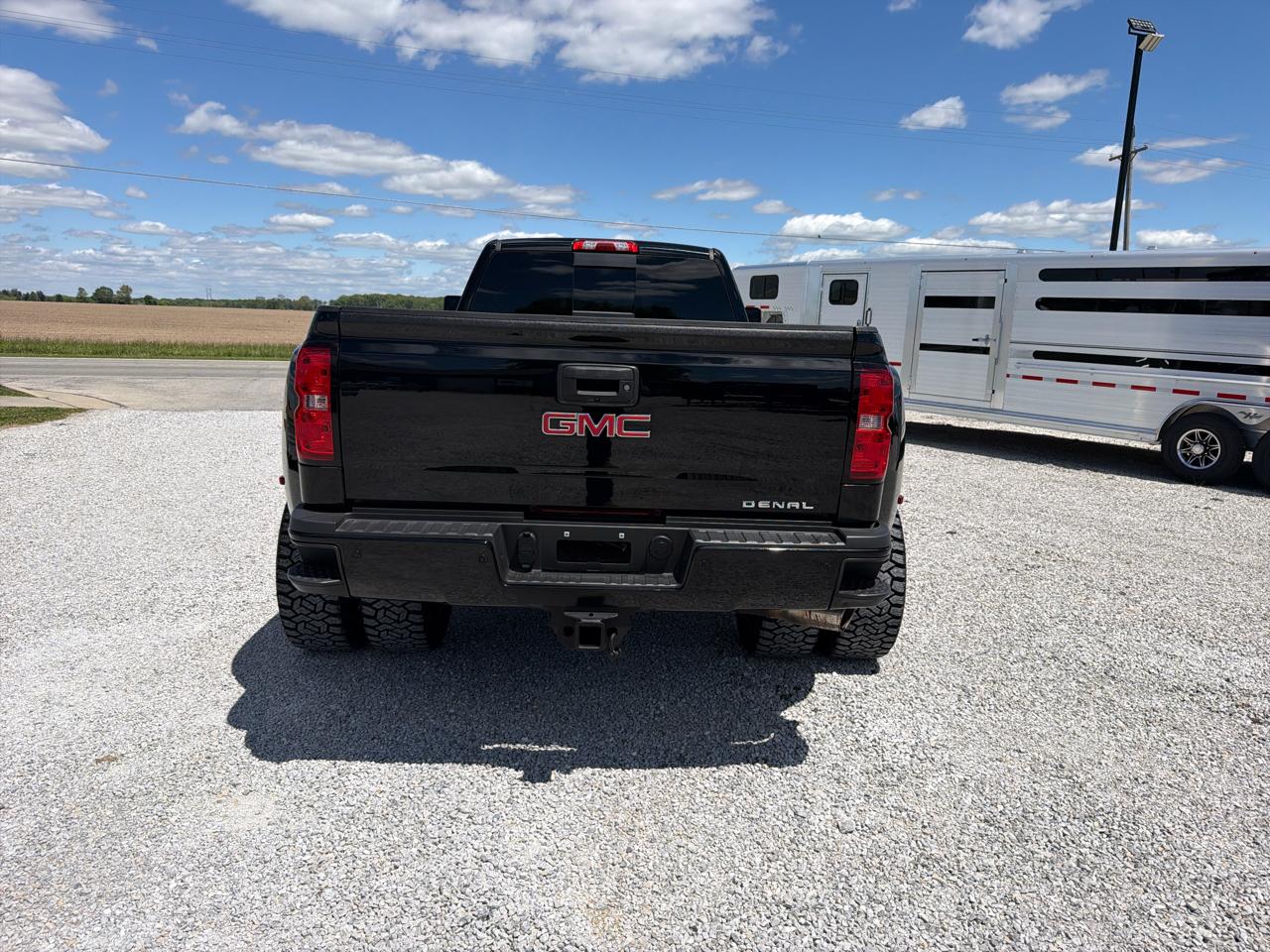 GMC Sierra 3500HD Denali Crew Cab 4WD 2015