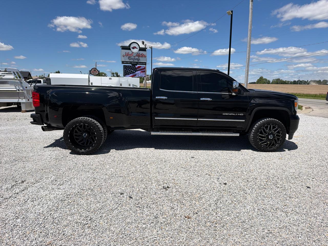 GMC Sierra 3500HD Denali Crew Cab 4WD 2015