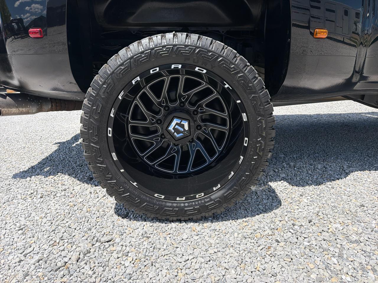 GMC Sierra 3500HD Denali Crew Cab 4WD 2015