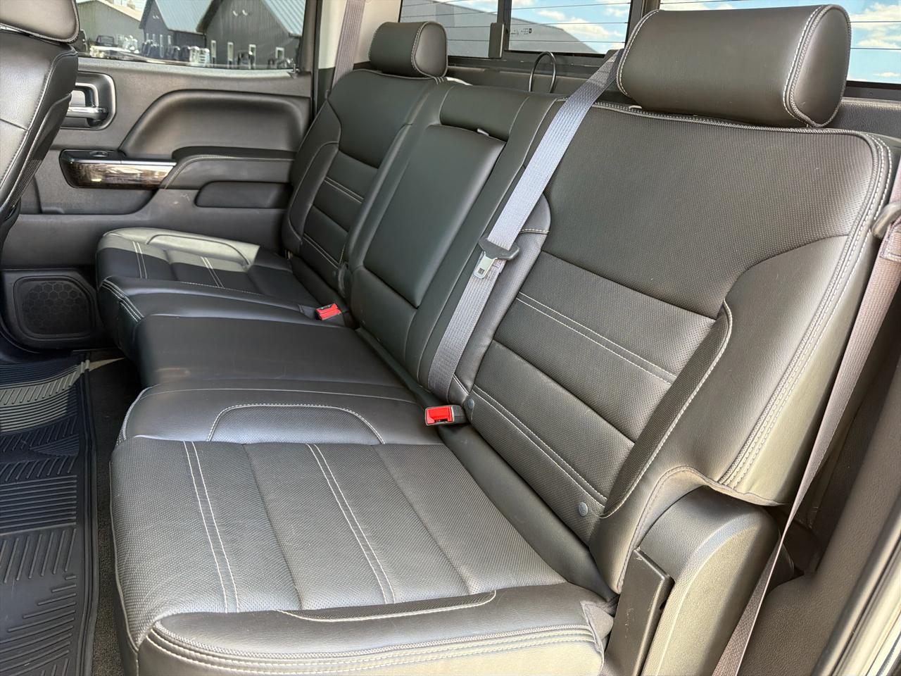 GMC Sierra 3500HD Denali Crew Cab 4WD 2015