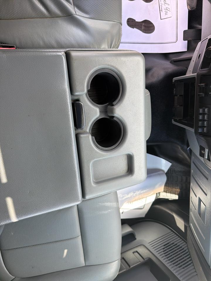 Ford Super Duty F-250 SRW 4WD Reg Cab 137" XL 2016