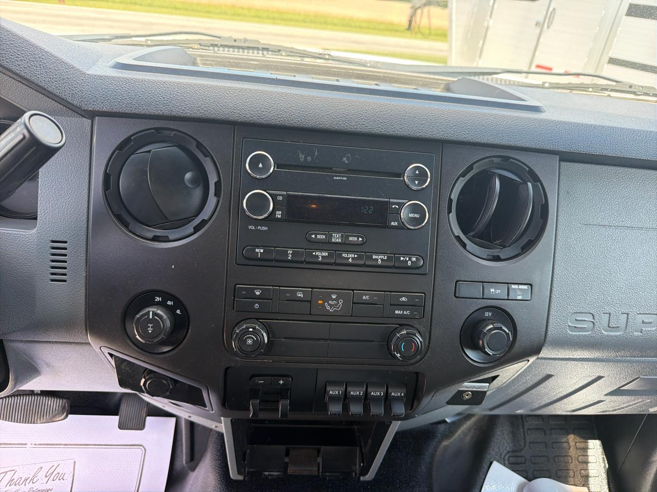 Ford Super Duty F-250 SRW 4WD Reg Cab 137" XL 2016