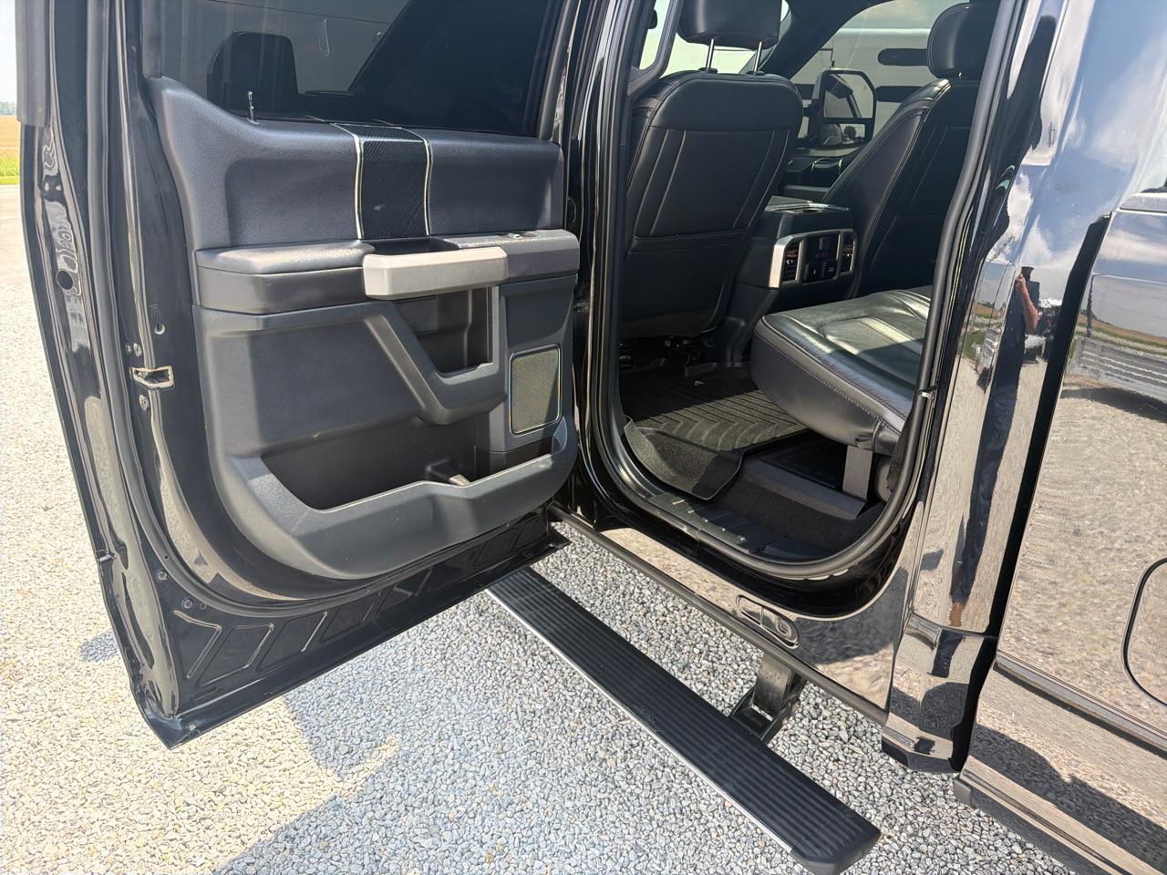 Ford Super Duty F-350 SRW 4WD Crew Cab 156" Platinum 2022