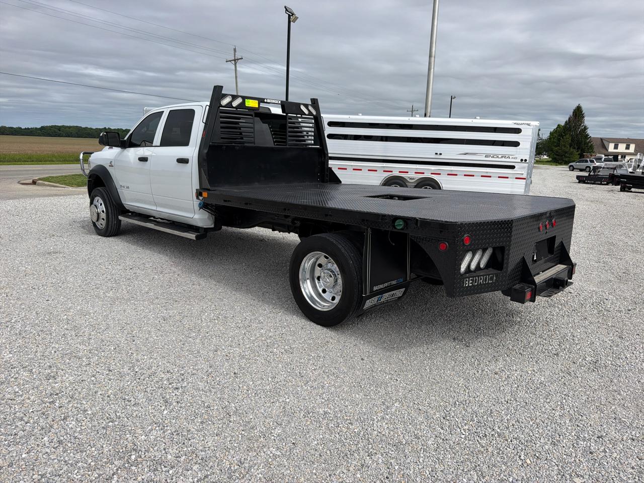 RAM 5500 Chassis Cab Tradesman 4x4 Crew Cab 84" CA 197.4" WB 2021